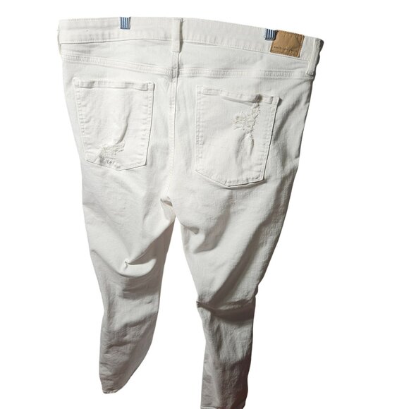 American Eagle White Distressed Next Level Stretch Jeans Womens Size 18 Short - Picture 7 of 9